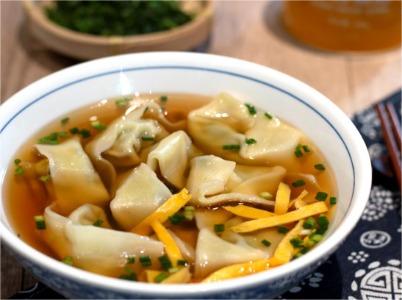 专治没胃口——猪油荠菜汤馄饨